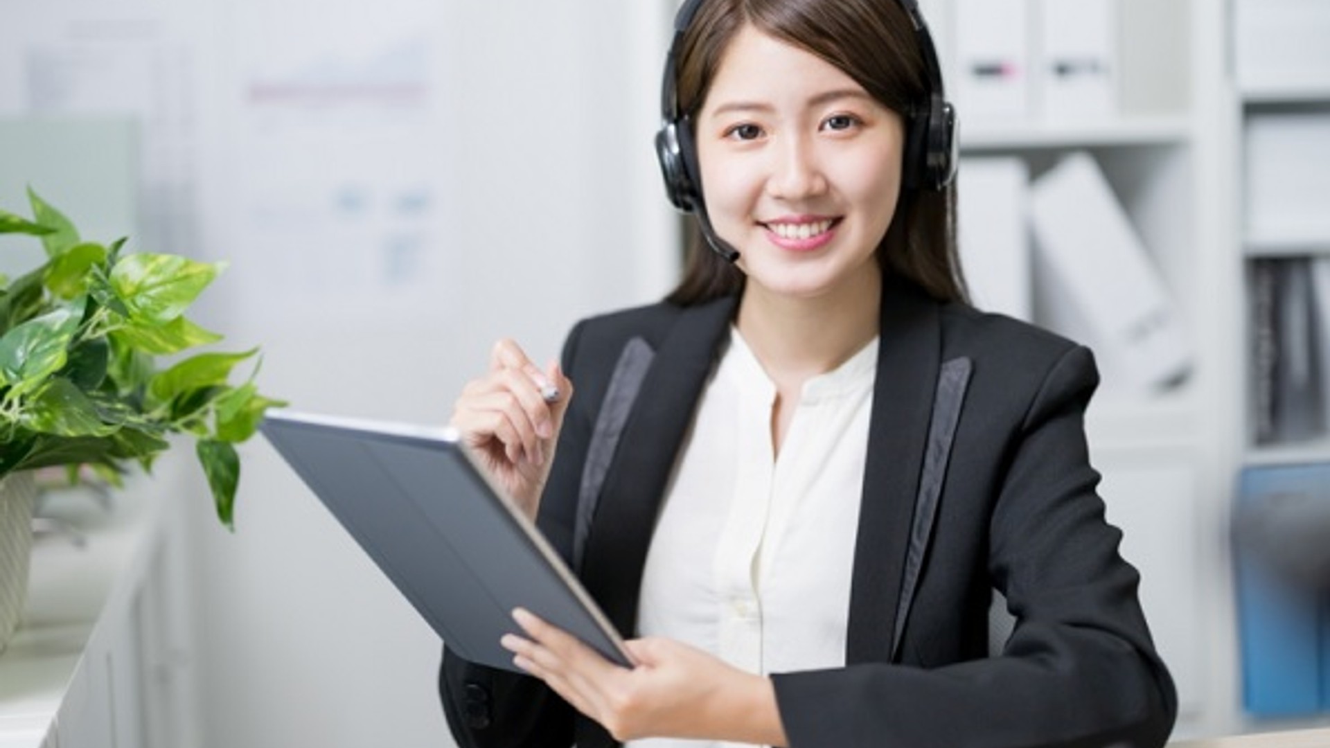 Đội ngũ hỗ trợ khách hàng chuyên nghiệp của Shbet sẵn sàng giải đáp mọi thắc mắc của bạn